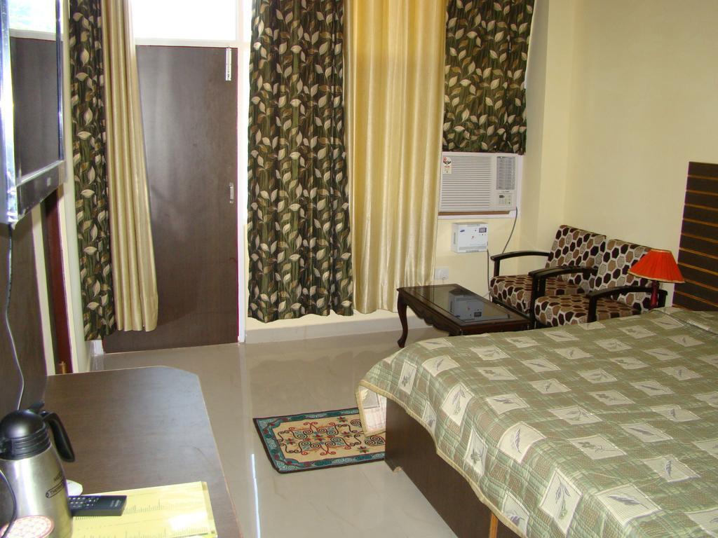 Munish Resorts Mandi Δωμάτιο φωτογραφία